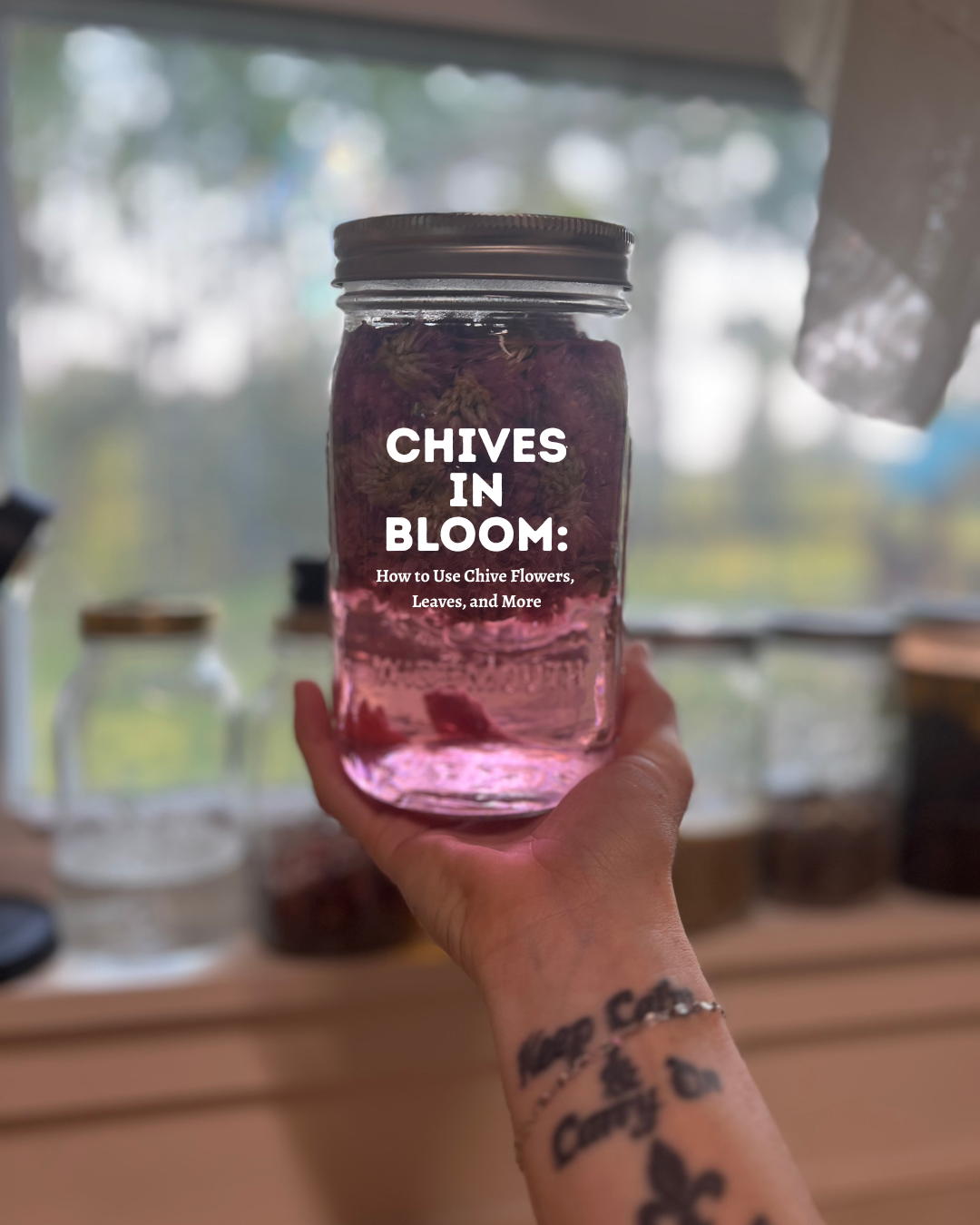 🌿 Chives in Bloom: How to Use Chive Flowers, Leaves, and More